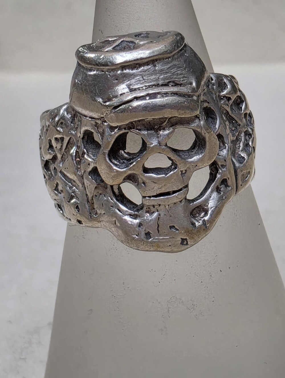 Sterling Silver Skull Ring with Hat - Ring Size 7.5